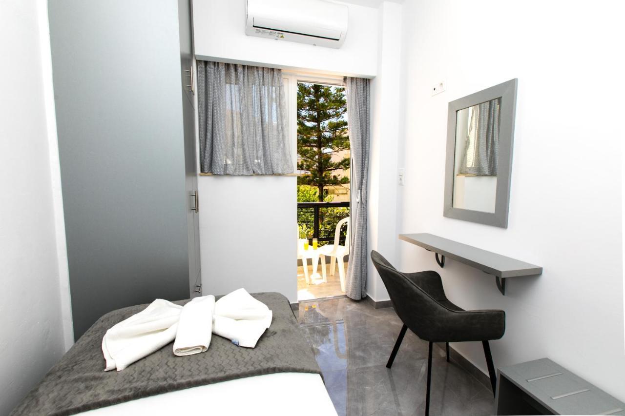Luxury Shades Of Gray Apartment 罗希姆诺 外观 照片